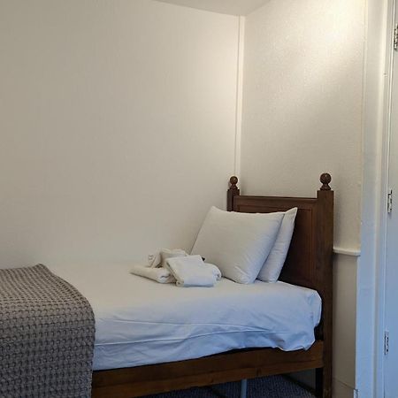 Dover Town Rooms - Short Lets & Serviced Accommodation - Dover Exteriör bild