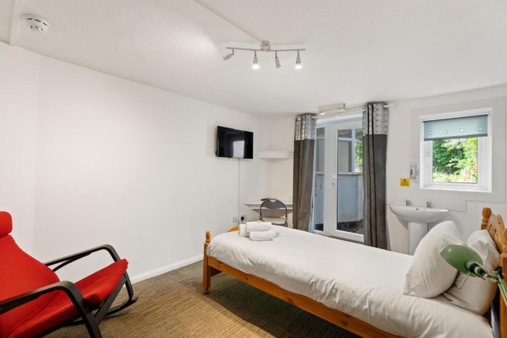 Dover Town Rooms - Short Lets & Serviced Accommodation - Dover Exteriör bild